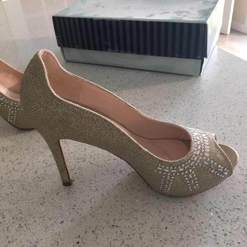 Shoes - Picture 5 of 5